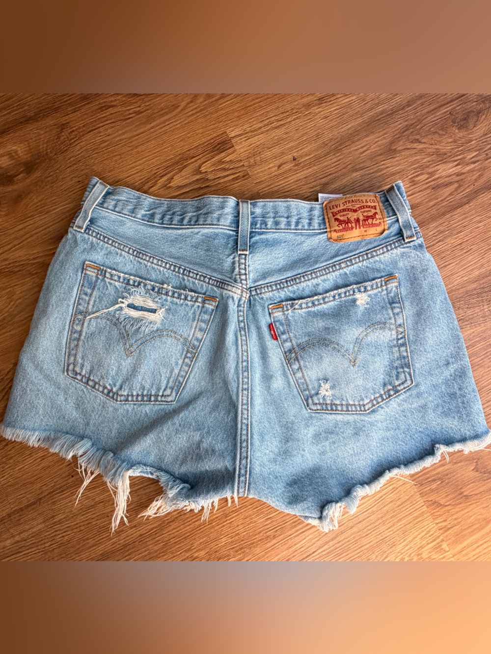Levi’s 501 Shorts Light Blue Distressed Denim - Picture 3 of 8